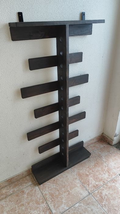 Garrafeira de Madeira – Suporte para 13 Garrafas, Elegante e Compacta