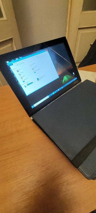 Планшет Lenovo Yoga Book YB1-X91L 64Gb,Отличное состояние.