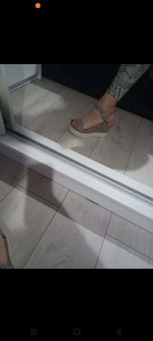 Sandały szare siwe 40 korurn jak nowe