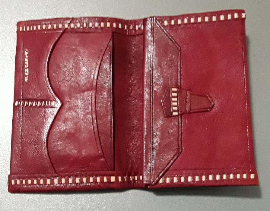 Carteira marroquina vintage em couro vermelho com dourado