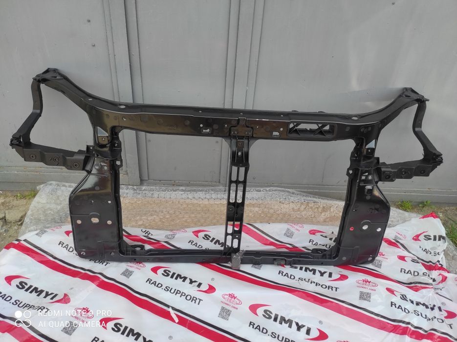 Передня панель телевизор Hyundai Tucson Туксон