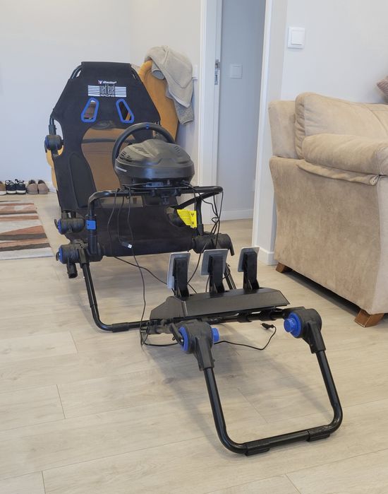 Thrustmaster 300 RS GT Edition + iRacing seat