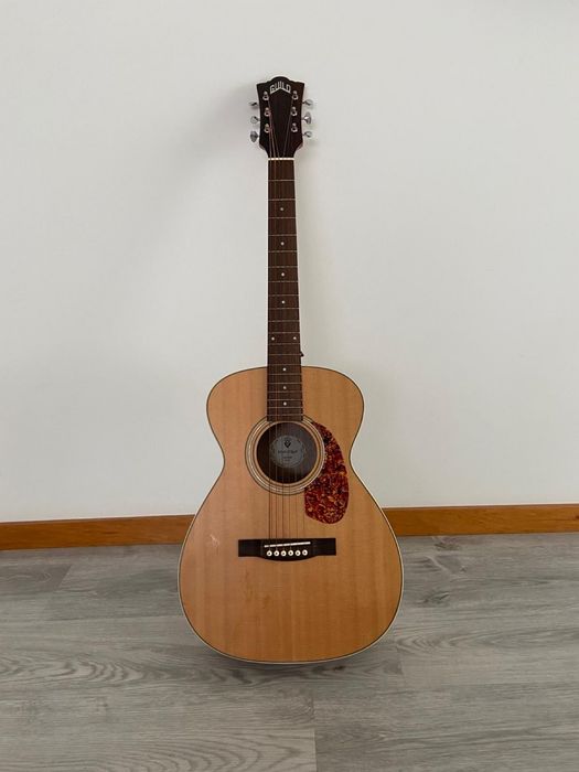 Guitarra como nova