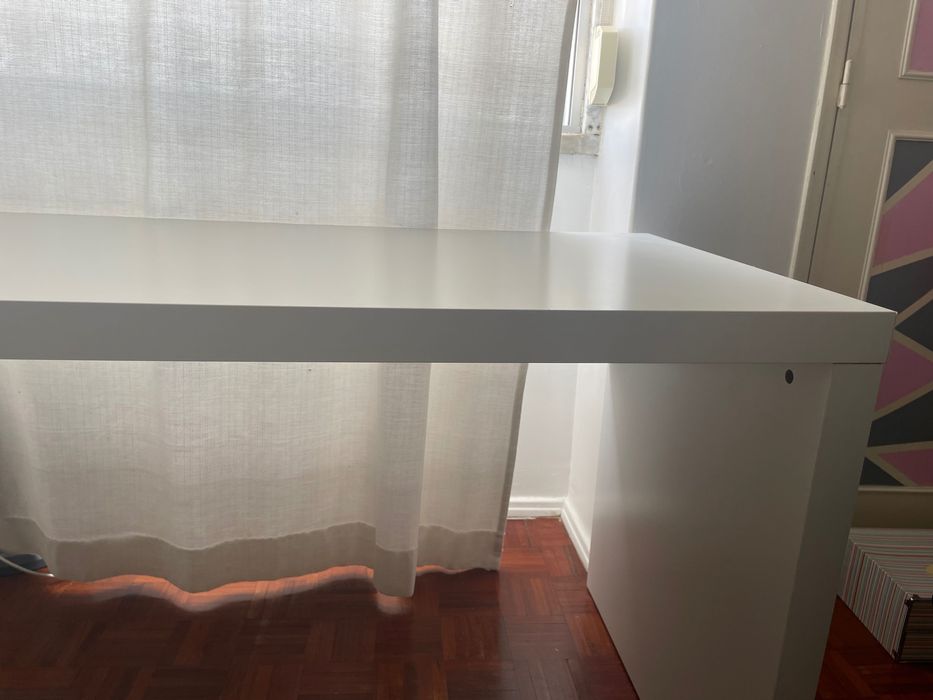 Secretária c/painel extraível IKEA