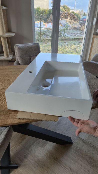 Umywalka Rea Archi 90 cm – nowa, do  naprawy