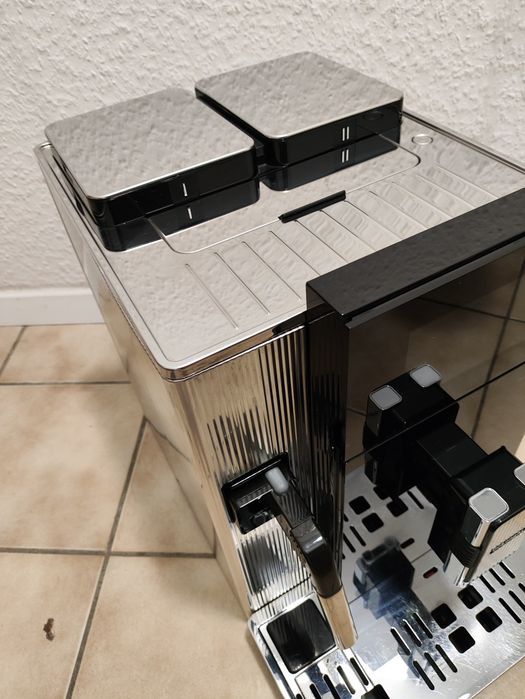 De’Longhi Maestosa — преміальна автоматична кавомашина, ідеальний стан