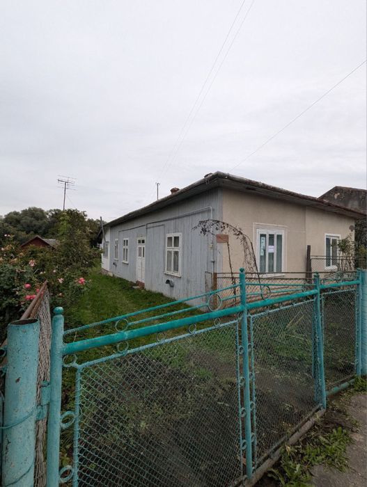 Центр Надвірної ,продаєтсья будинок з 34 сотих