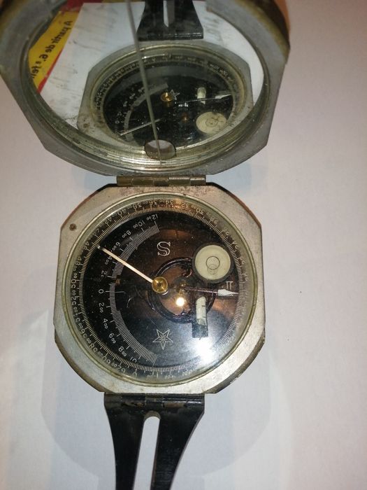 Bússola  completa e a funcionar r