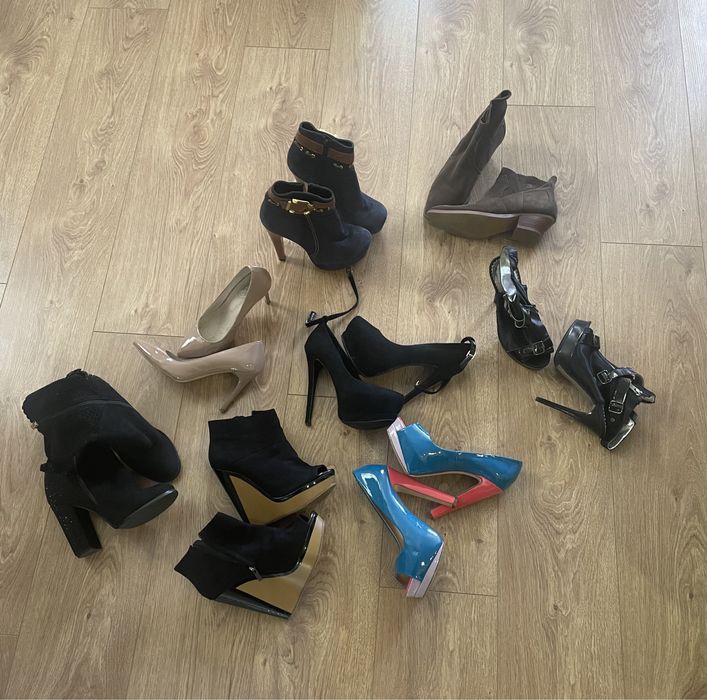 Одним лотом 500 грн.Взуття 36 розмір