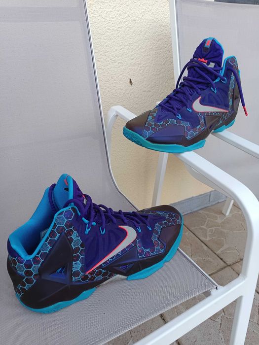 Nike basket LeBron James 11