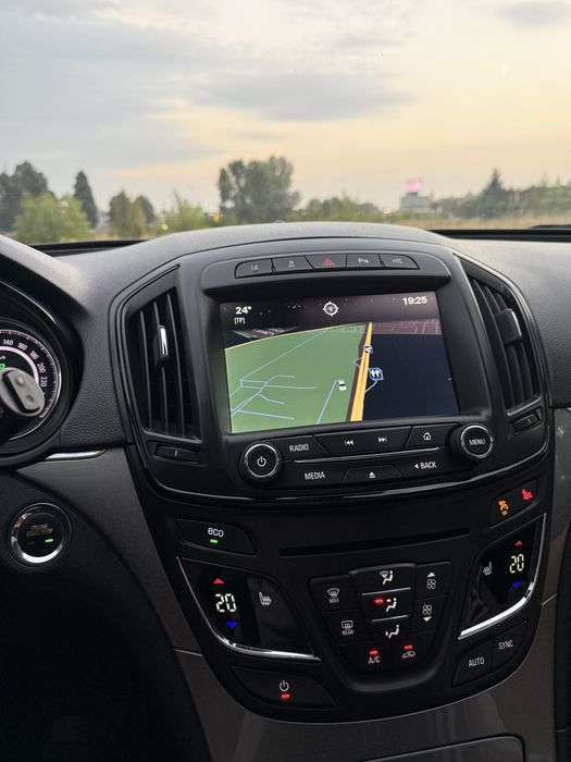 Opel insignia sport tourer Рестайлинг