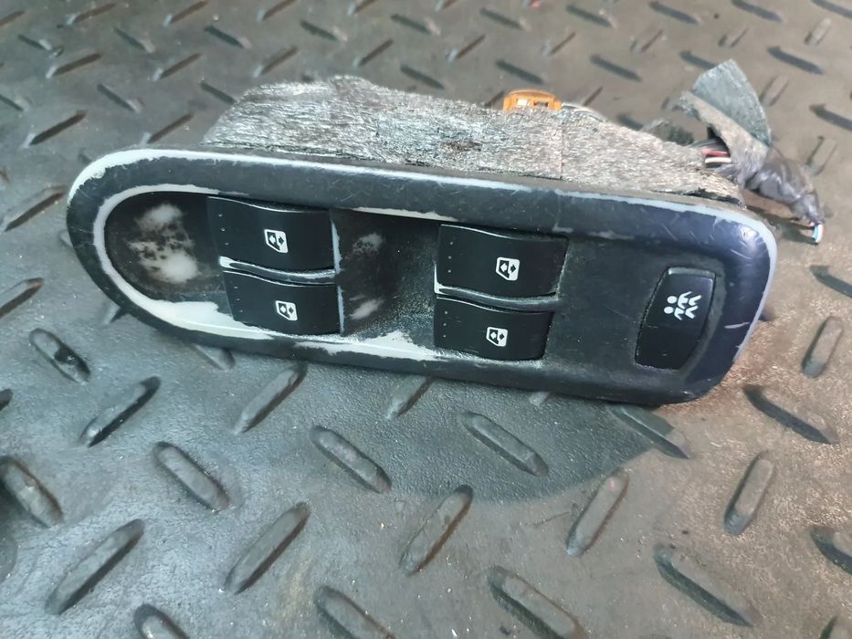 PRZEŁACZNIK SZYB EUROPA RENAULT MEGANE II