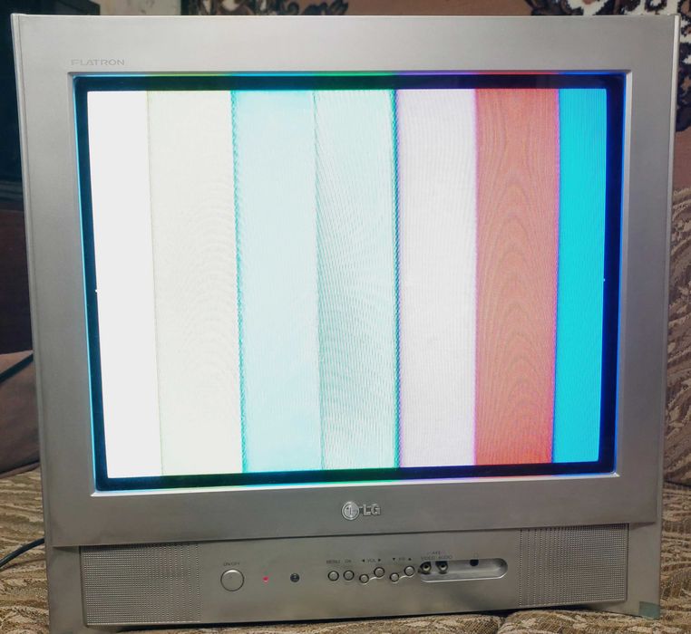 Телевізор LG RT-21FB35M