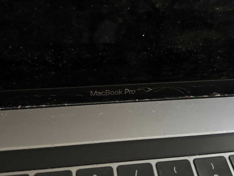 Macbook pro 202064586079683075122