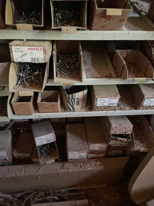 Estante de organizaçao de caixas parafusos