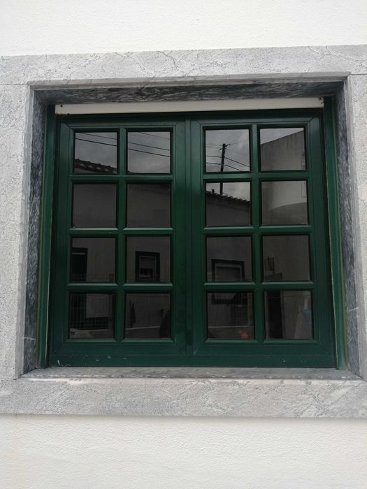 Janelas usadas em alumínio