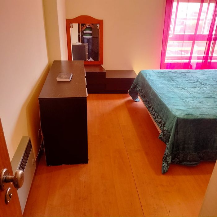 Quarto a trabalhadores