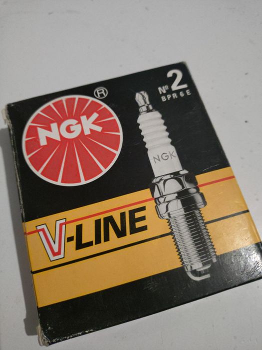 Świece zapłonowe v-line BPR 6E 4sztuki NOWE