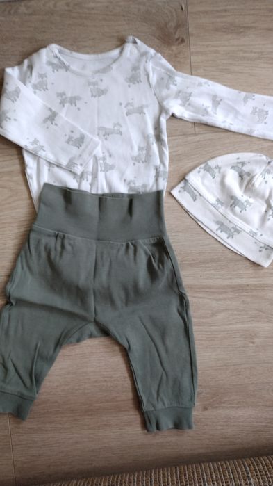Zestaw chłopięcy body/spodnie/czapka r.68