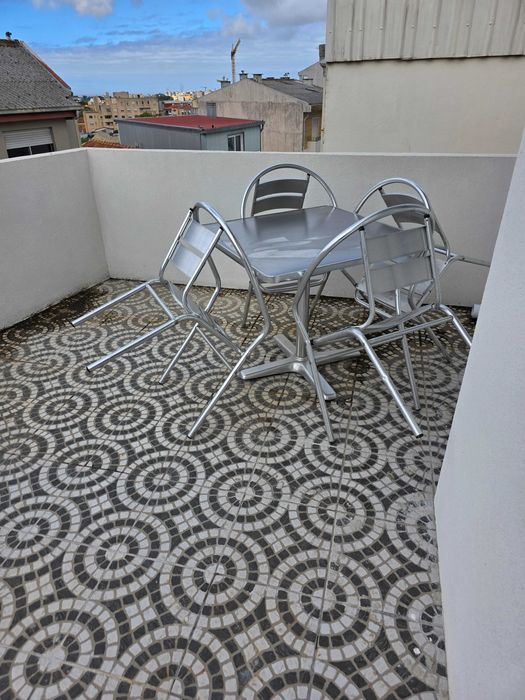 Arrenda-se T2 com Terraço Porto