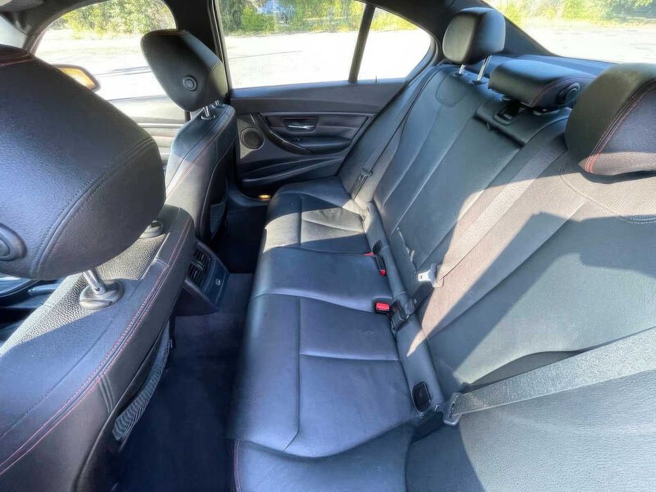 BMW 3 Series 328i      2014