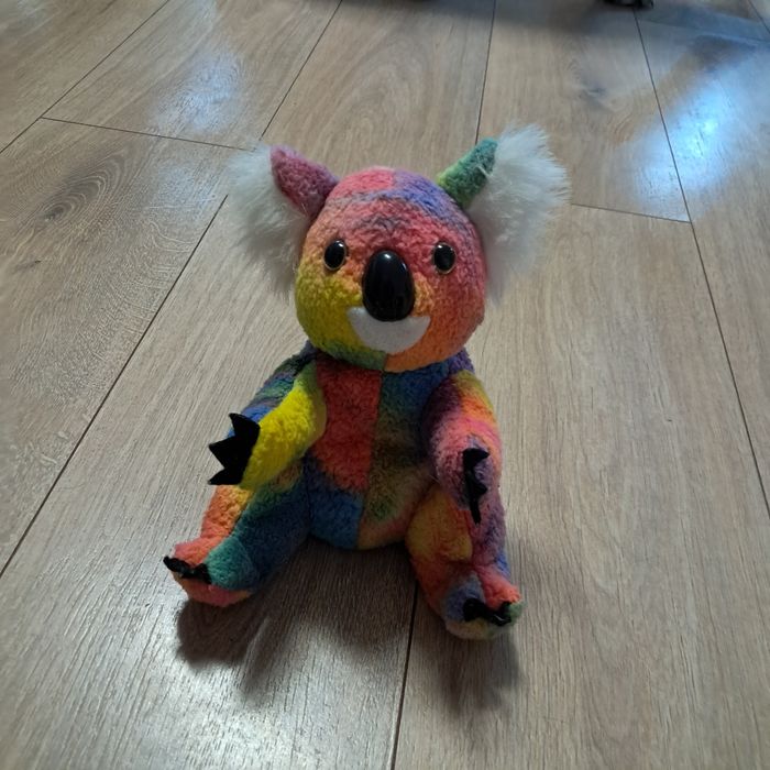 Tęczowy pluszak panda