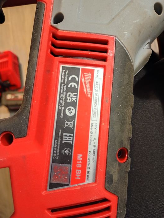 Młotowiertarka Milwaukee m18 BH