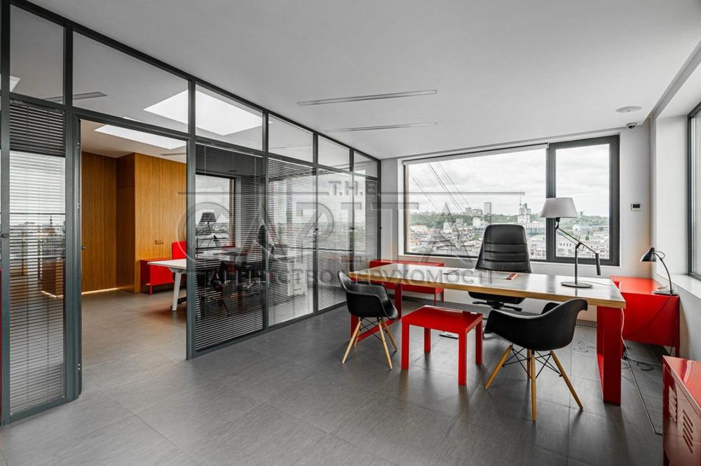 Продажа офиса, ул. Почайнинская, Подол