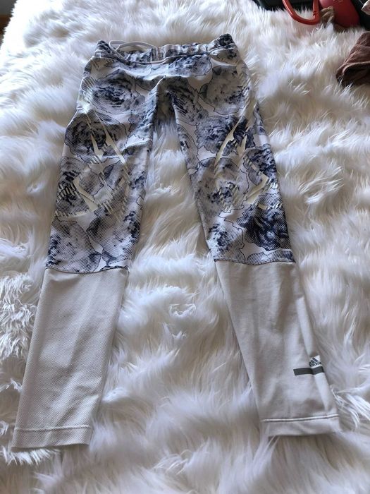 leggings adidas tons branco e azul tamanho m