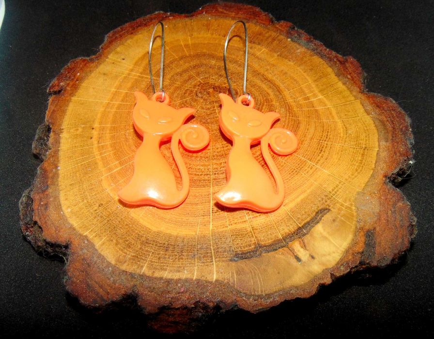 Pomarańczowe koty kolczyki