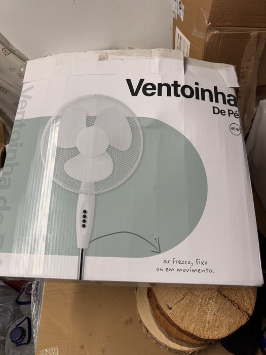 Ventoinha de pé rotativa