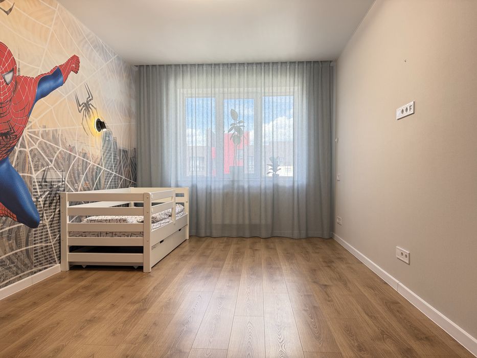 3-Кімнатна 88 кв.м. «На Щасливому» з Ремонтом! Меблі! Техніка!