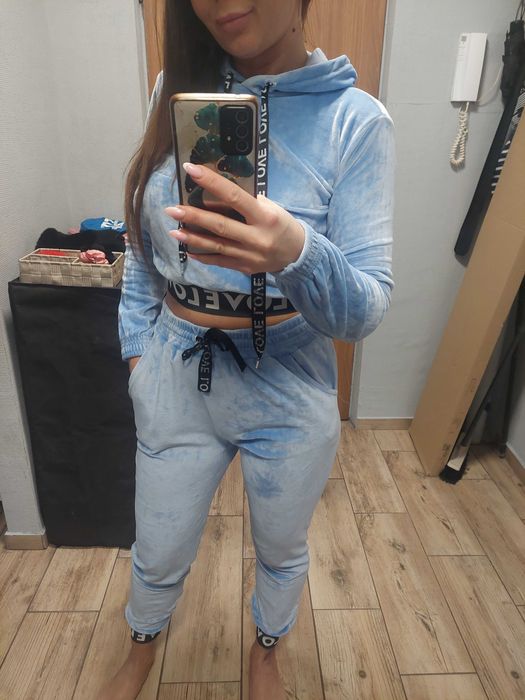 Dres damski welurowy