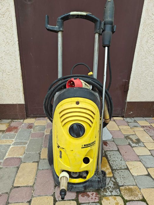 Мийка автомобільна Karcher 7/18