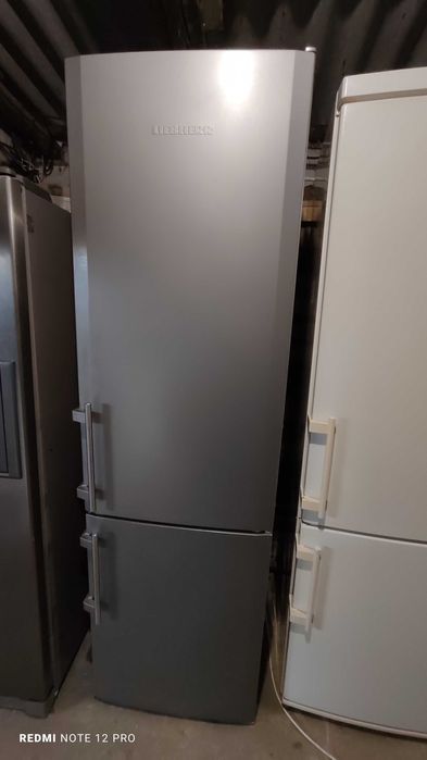 Холодильник Liebher No Frost у відмінному робочому стані. 200 см