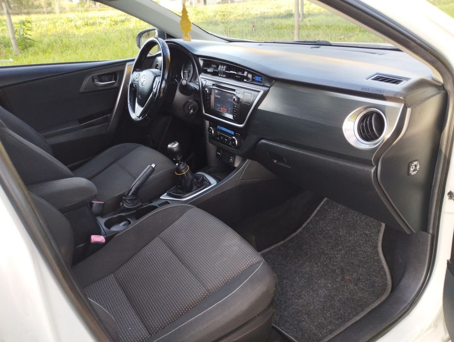 Toyota Auris 1.4D4D 145000km 2014