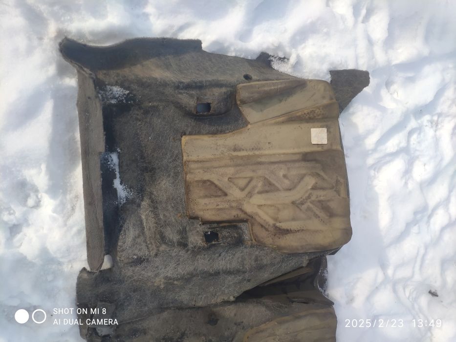 Ковролин салона Mercedes 190 w201