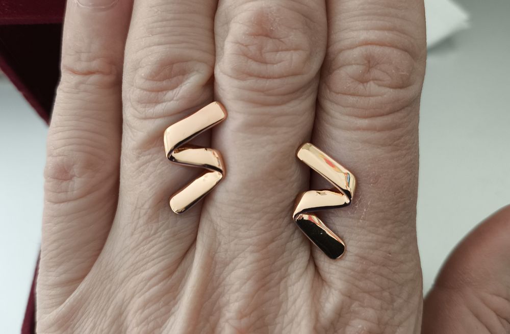 Сережки (медзолото)