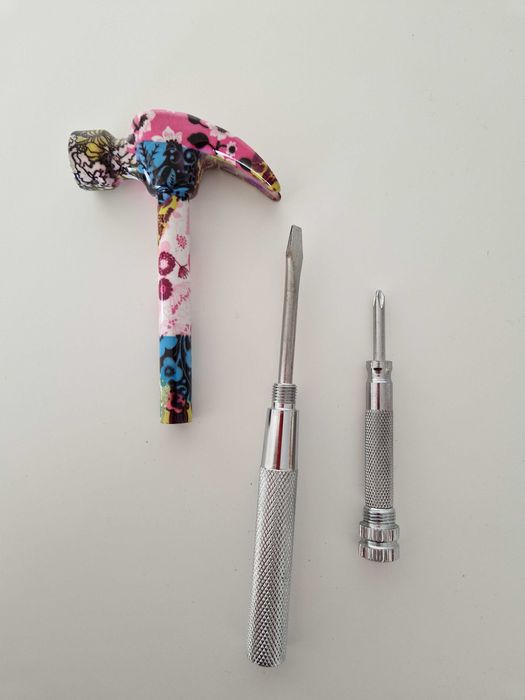 Martelo 5 em 1. Martelo Metal com Chaves de Fenda e Estrela