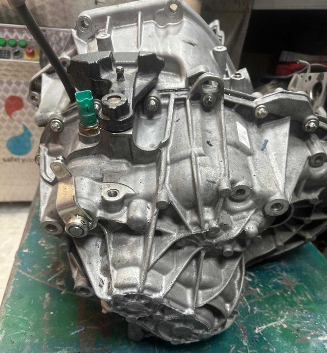 CAIXA VELOCIDADES PF6040 - MOTOR R9M 408