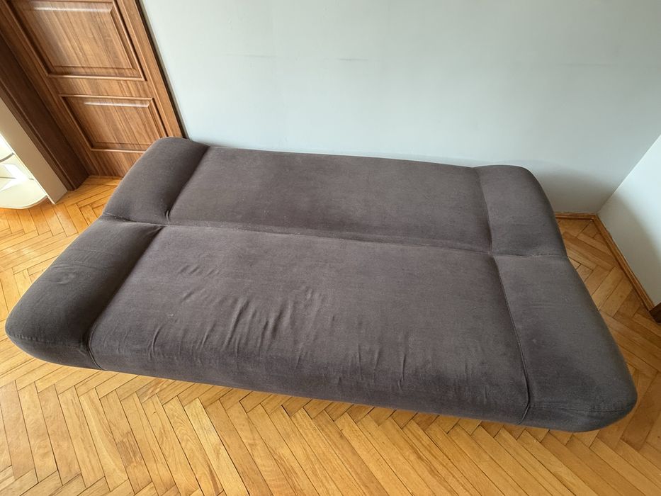 Sprzedam sprawną kanapę ciemny grafit