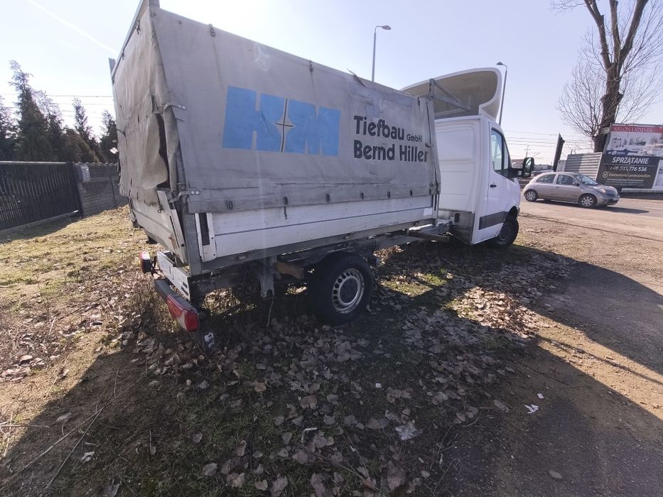 Kontener magazyn drzwi zamek  kurnik mercedes sprinter chłodnia agregat silnik skrzynia biegów automatyczna manualna dyferencjał półoś resor wał VW lt