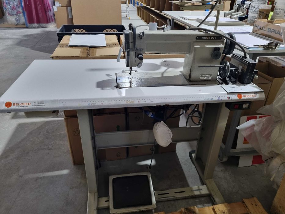 Máquina Industrial de Ponto Preso de 1 agulha.