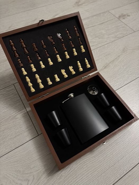 Шахмати, подарунковий набір