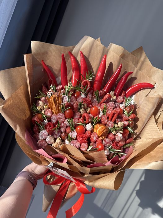 Мясний букет, букет для чоловіків, чоловічий букет, на день батька, мясний бокс, запаска для чоловіків, букет для нього, букет з ковбаси, чоловічий