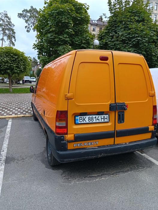 Продам PEUGEOT   грузовой автомобиль.Полностью в рабочем состоянии.