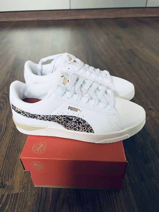 продаю кросівки PUMA жіночі