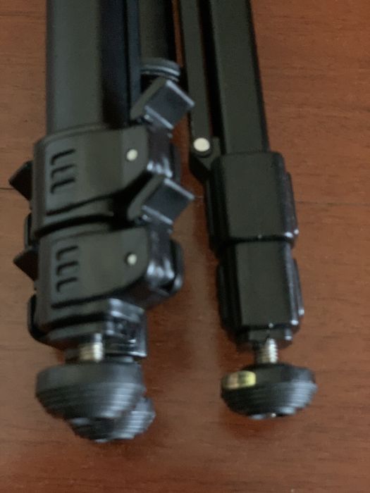 Tripé para máquina fotografica e câmara de vídeo