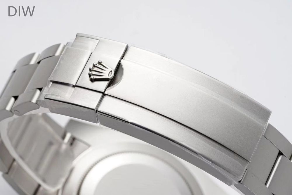 nowy elegancki zegarek analogowo cyfrowy