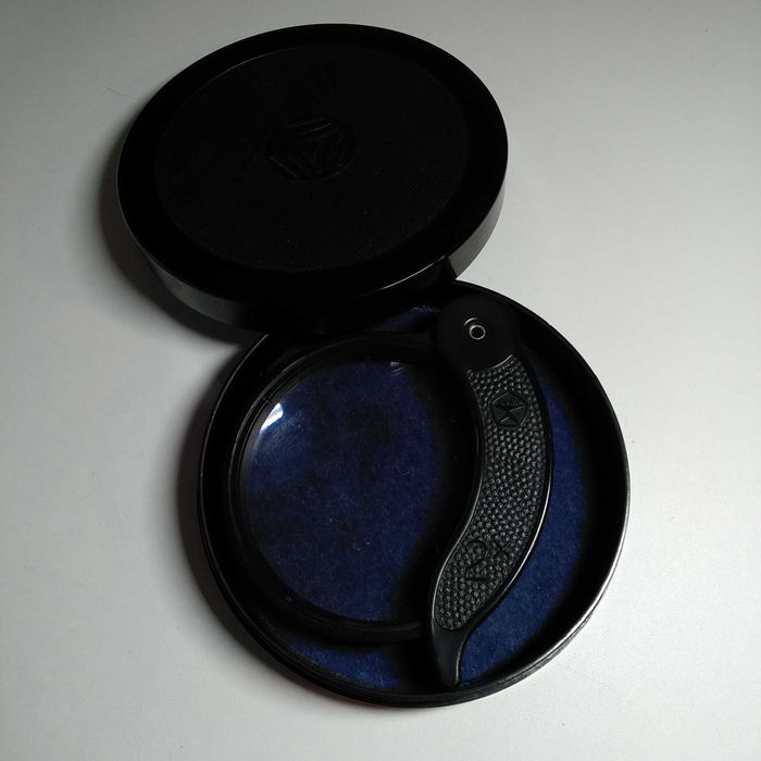 лупа двократна у футлярі